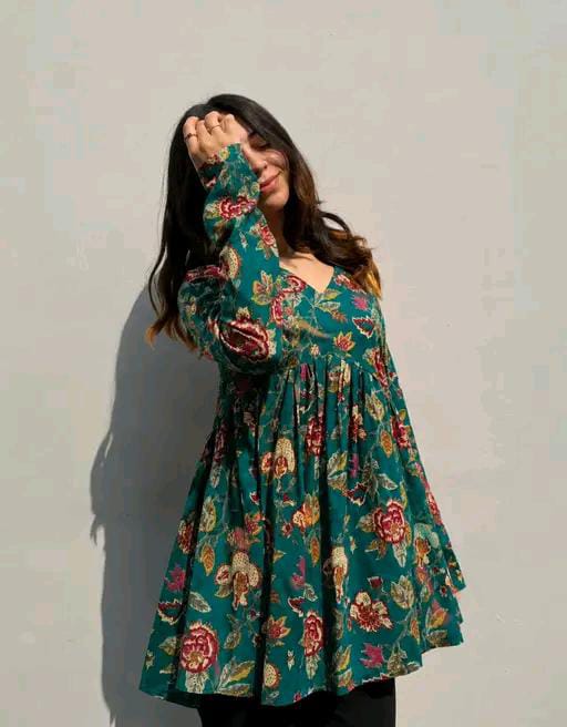 Women Printed Designer V Neck full Sleeves Top